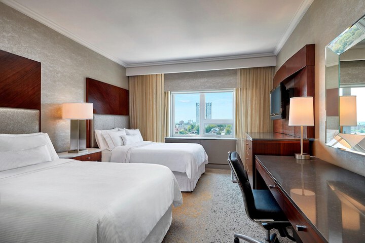 Room 4 of 71