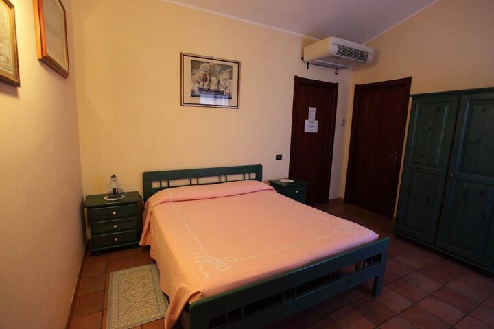 Room 3 of 45
