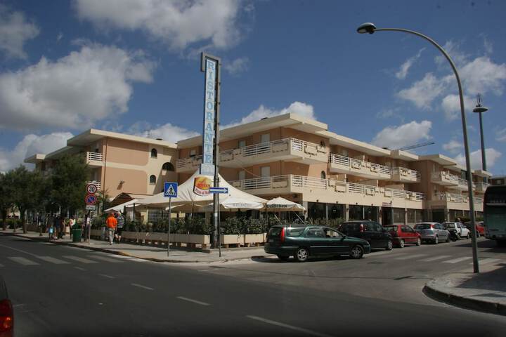 Hotel 27 of 34