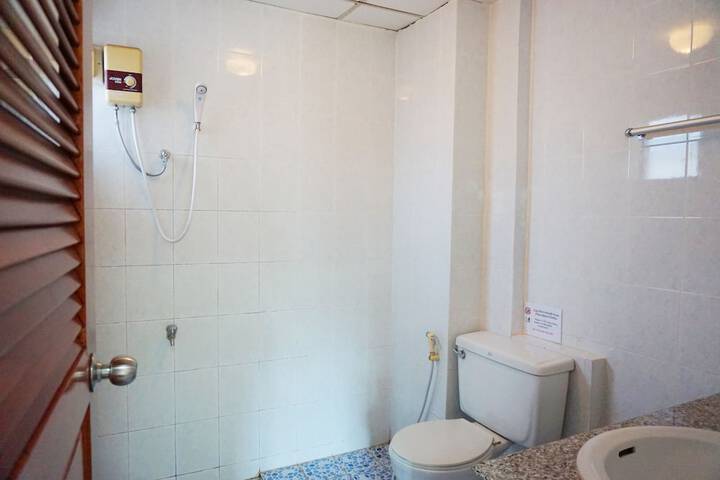 Room 11 of 21
