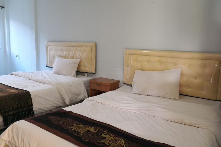 Room 7 of 27