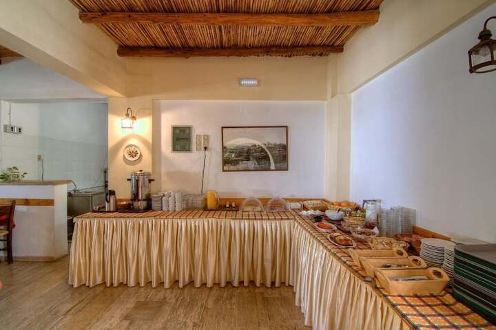 Dining 84 of 91