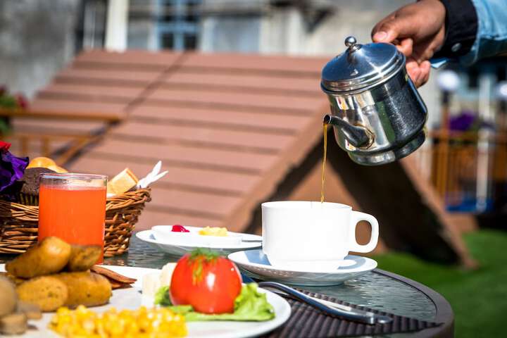Breakfast/Coffee Service 24 of 43