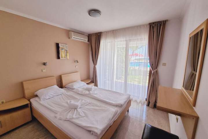 Room 34 of 137