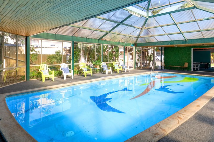Hotel Pool
