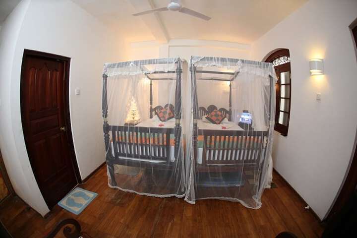 Room 3 of 42