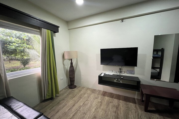 Room 16 of 48