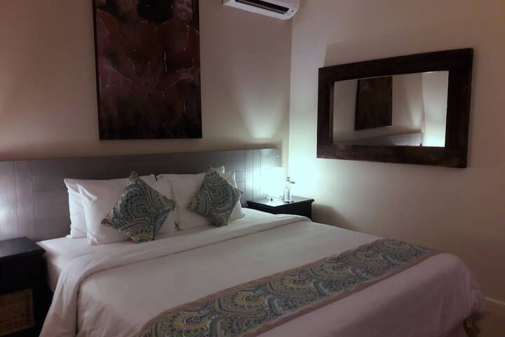 Room 19 of 106