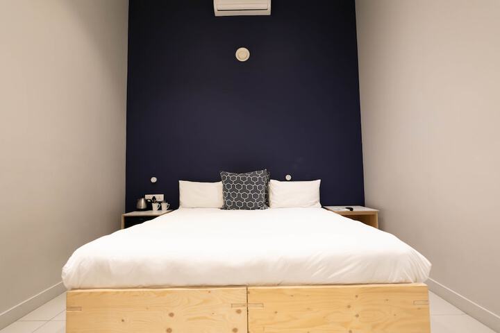 Room 7 of 138
