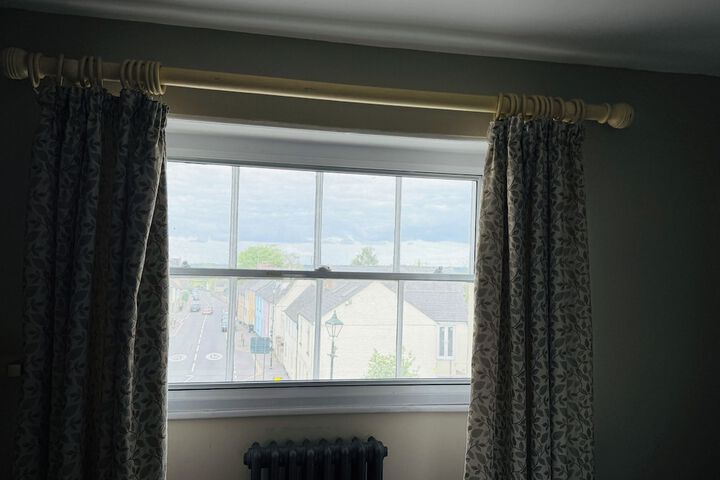 Room 28 of 64