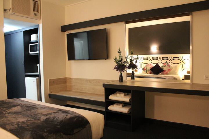 Room 5 of 45