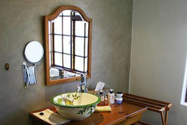 Room 5 of 22