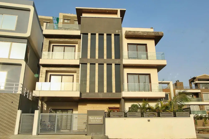 StayEden Luxurious 3BHK Home Theater