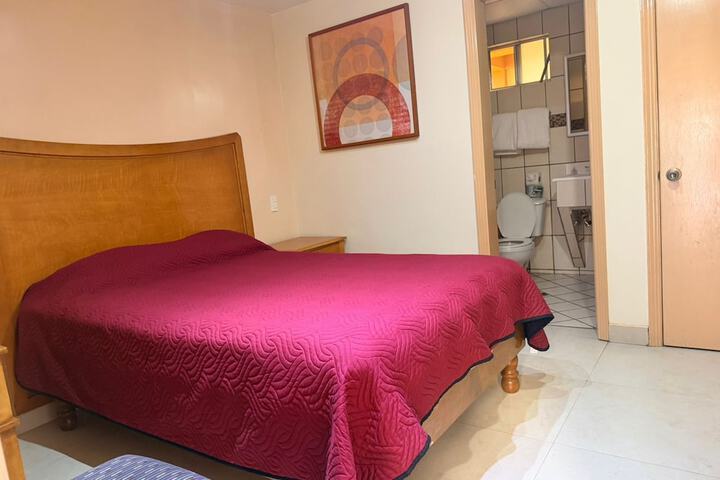 Room 4 of 5
