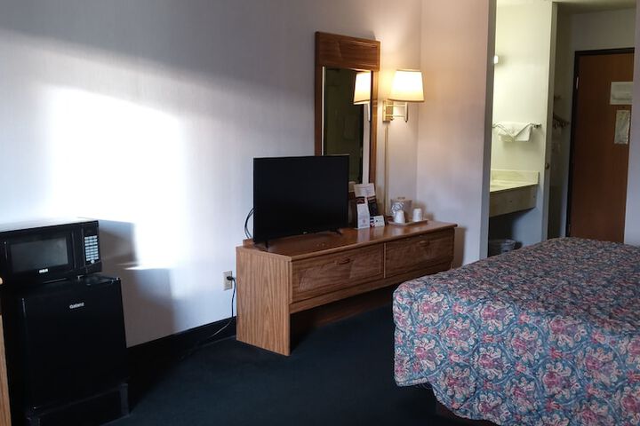 Room 7 of 30