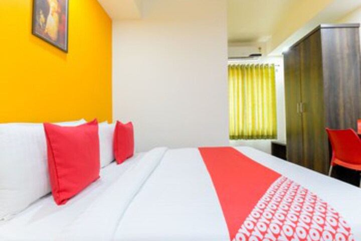 Room 17 of 22