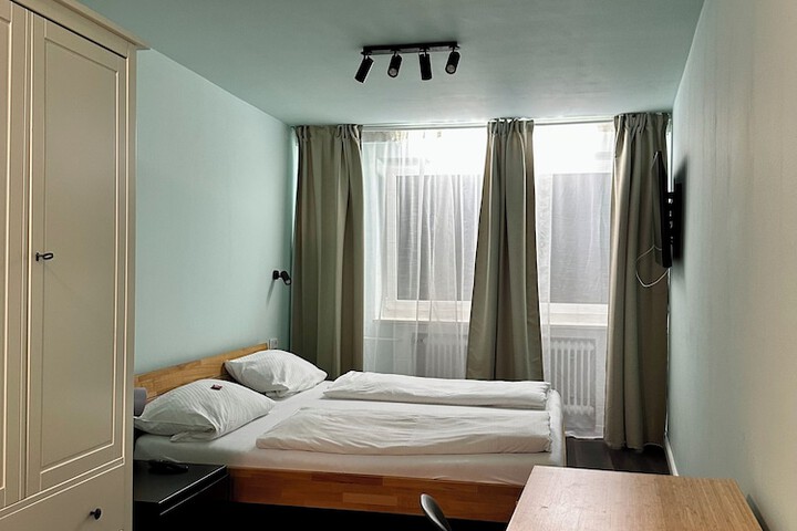 Room 9 of 56
