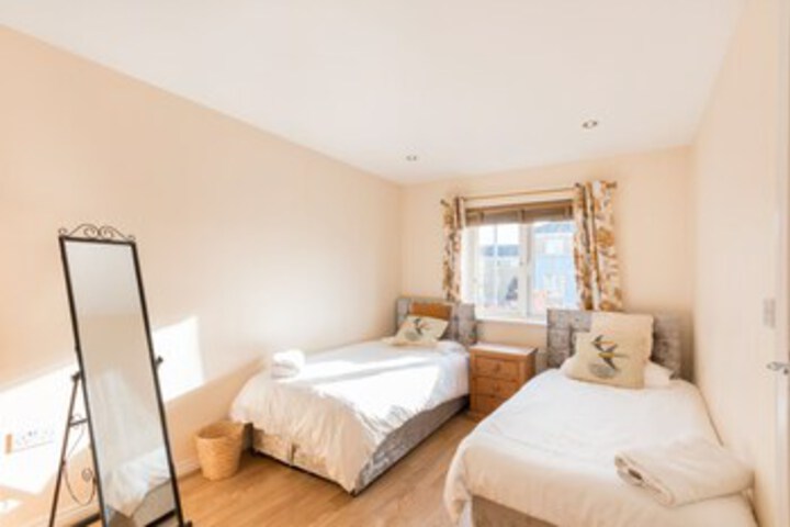 Room 15 of 19