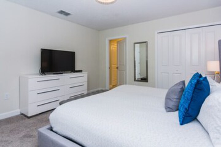 Room 53 of 62