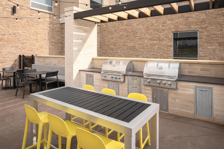 Terrace/Patio 36 of 38
