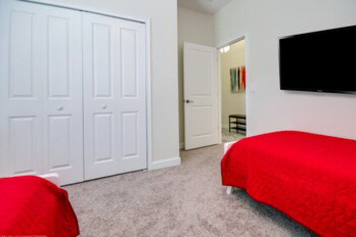 Room 121 of 126