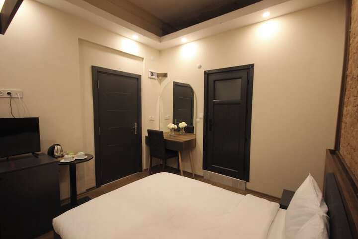 Room 88 of 204