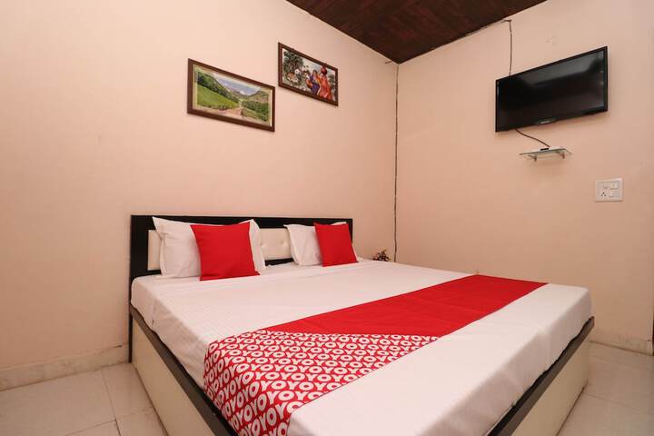 Room 13 of 25
