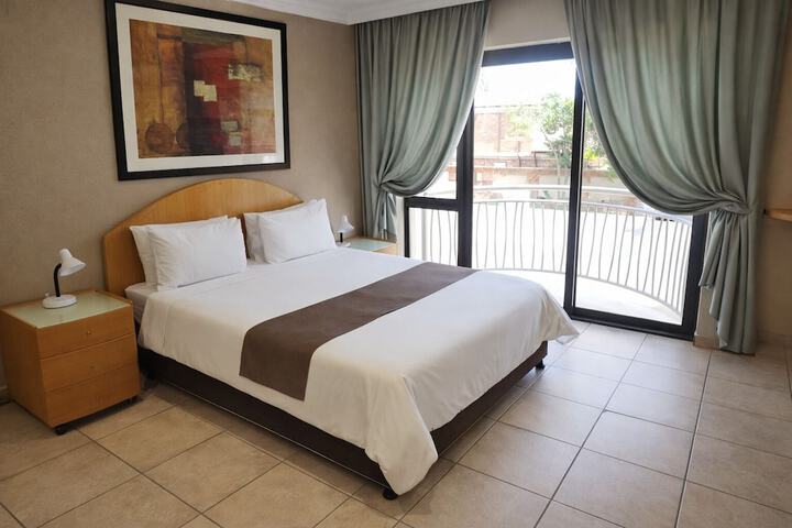Room 14 of 40