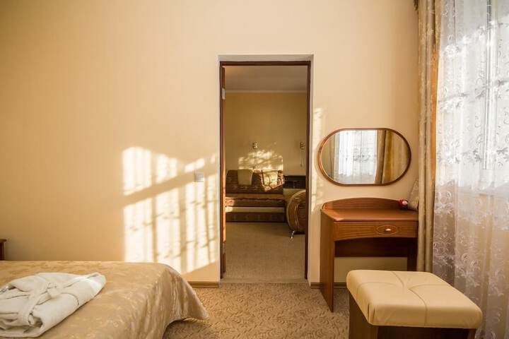 Room 53 of 129