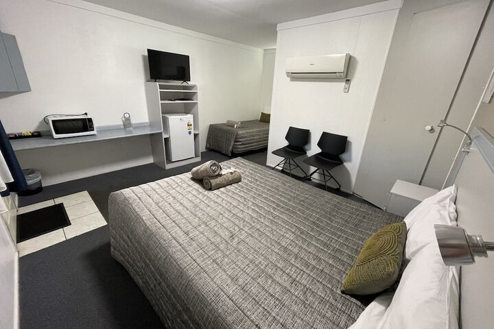 Room 10 of 21