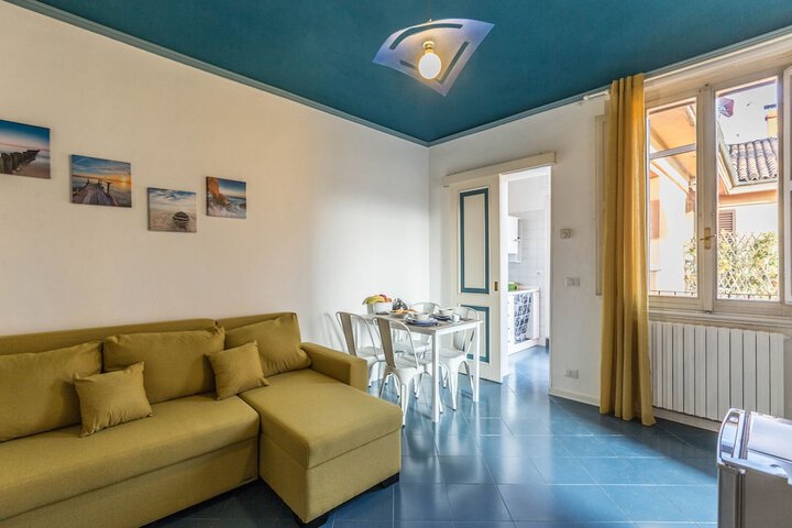 Room 20 of 33