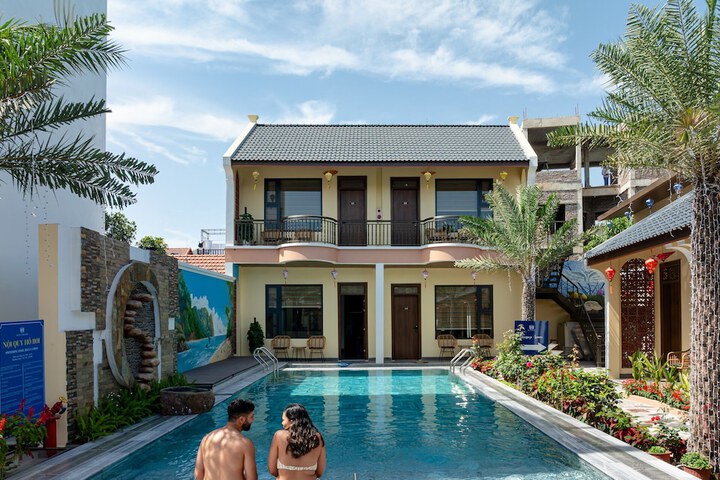 Tam Coc Center Luxury Hotel & Villa