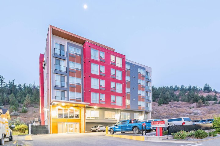 Hotel 43 of 43