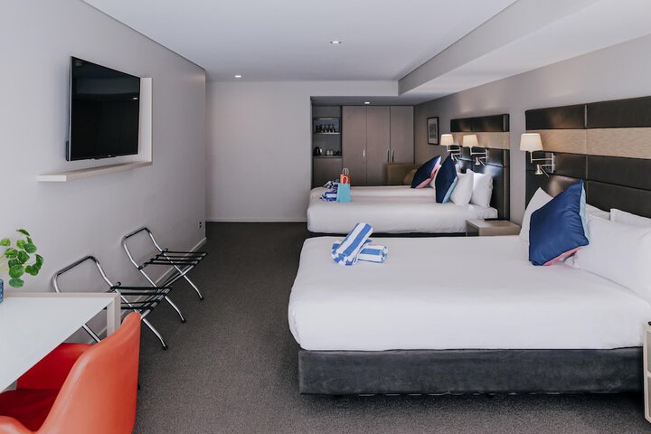 Room 28 of 125
