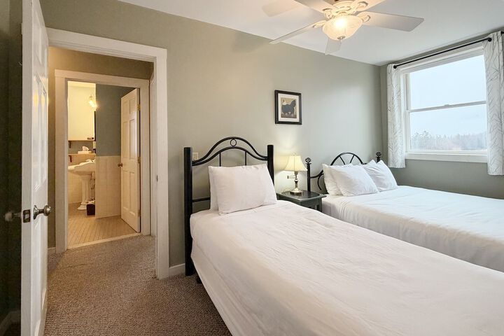 Room 104 of 331