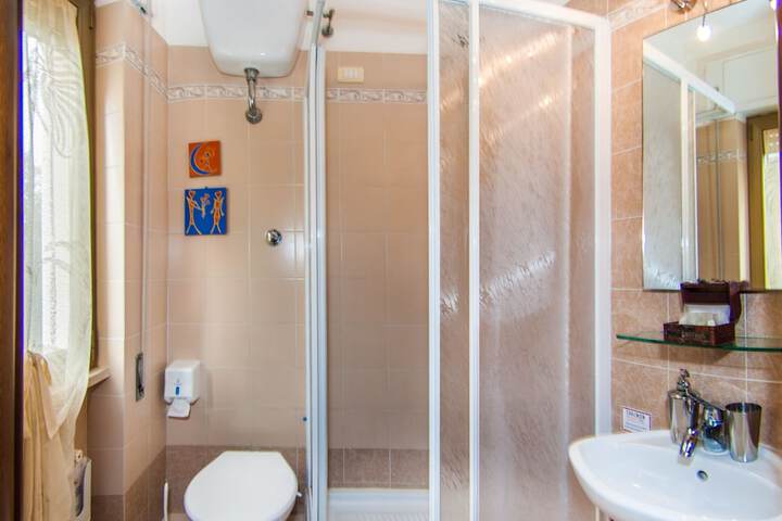 Clean Restrooms