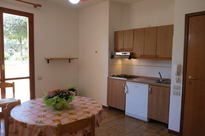 Room 4 of 85