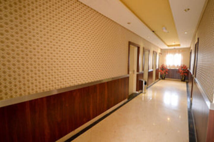 Ballroom/Hall 24 of 38