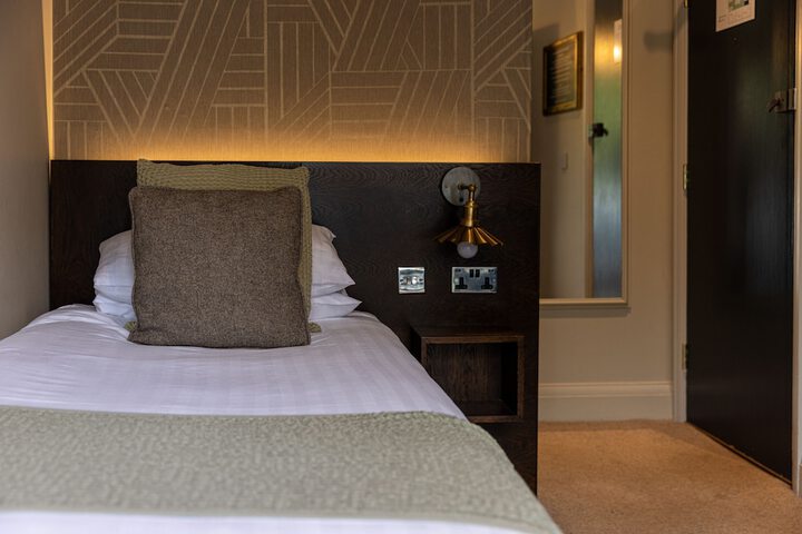 Room 3 of 23