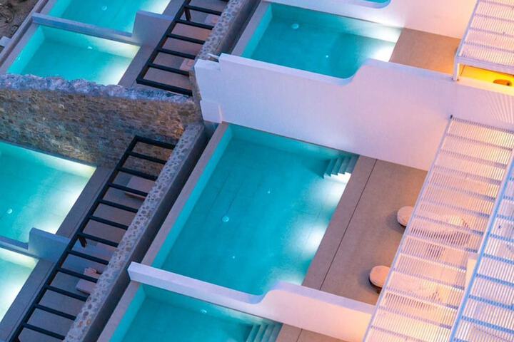 Pool 115 of 144