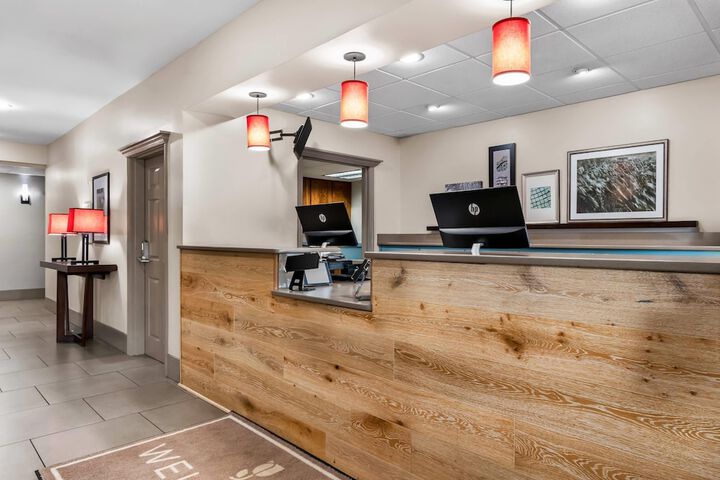 Hotel Interior 5 of 85