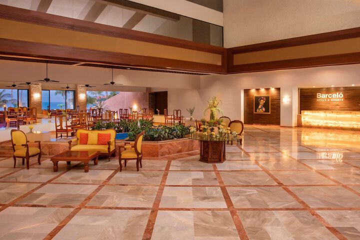 Hotel Interior 2 of 122