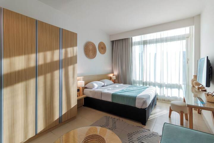 Room 176 of 307