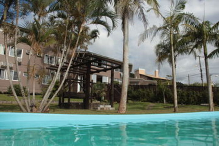 Pool 38 of 44