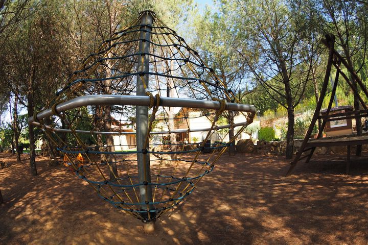 Children's play area - outdoor