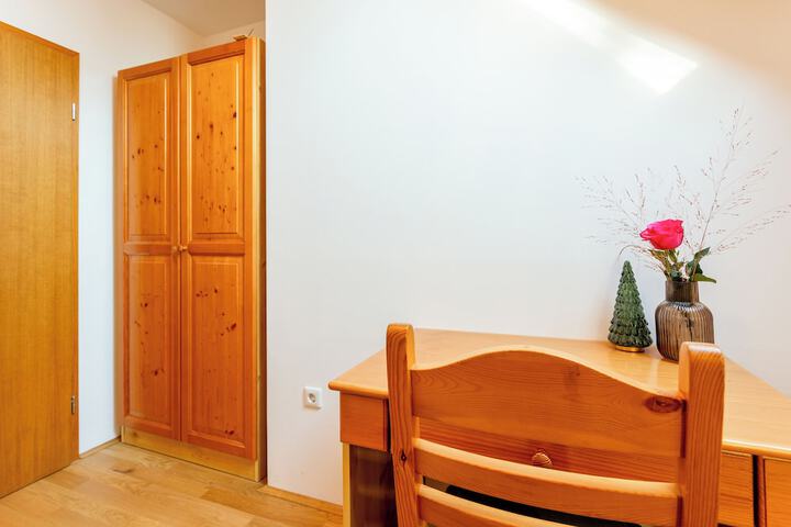 Room 3 of 54