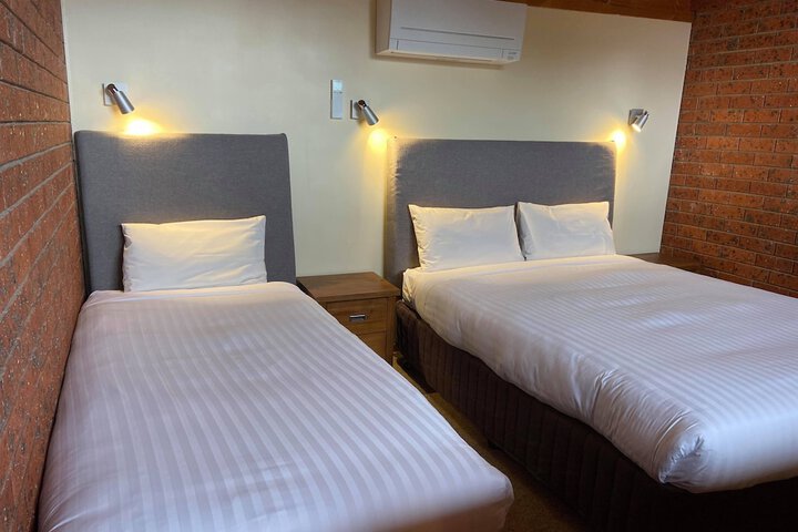 Room 14 of 83
