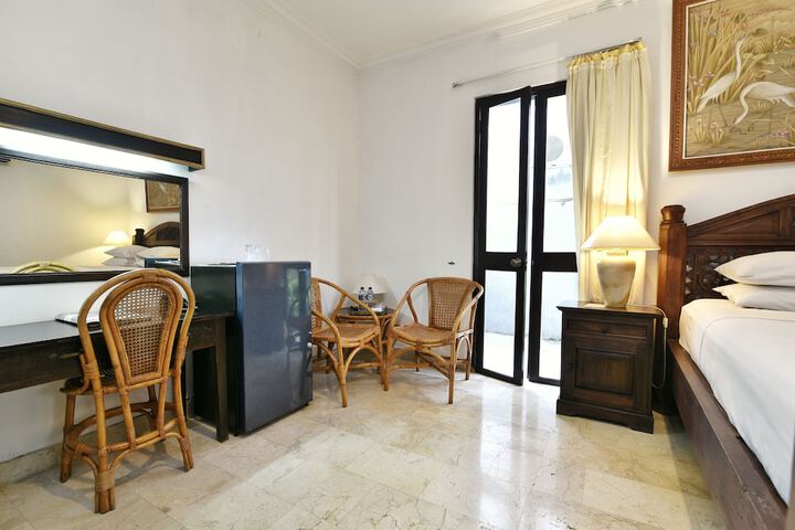 Room 9 of 26