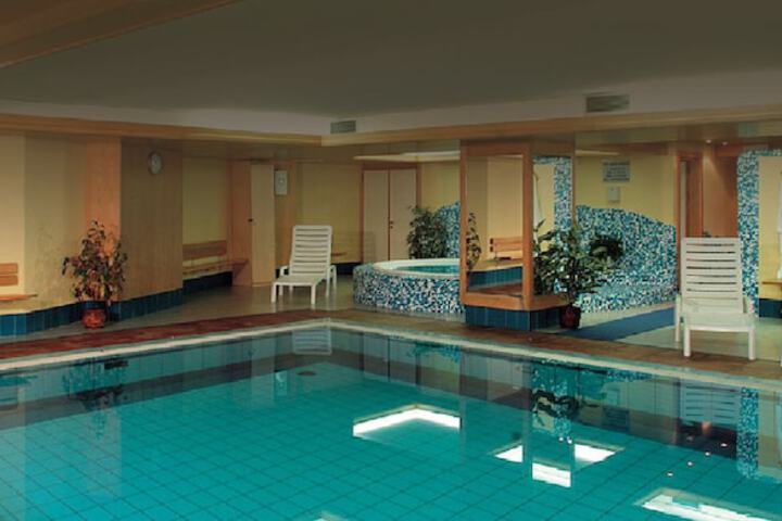 Pool 23 of 45