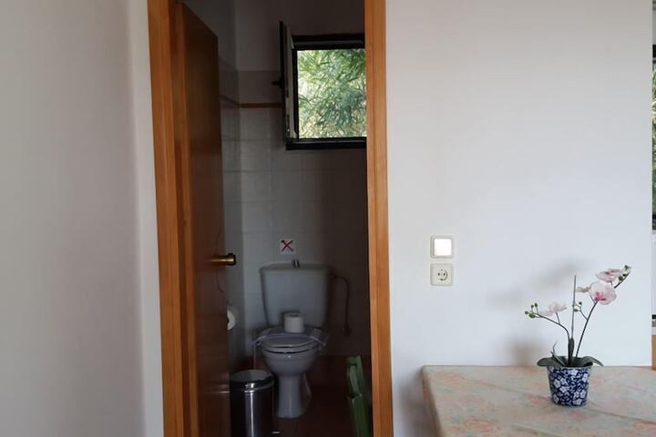 Room 26 of 53